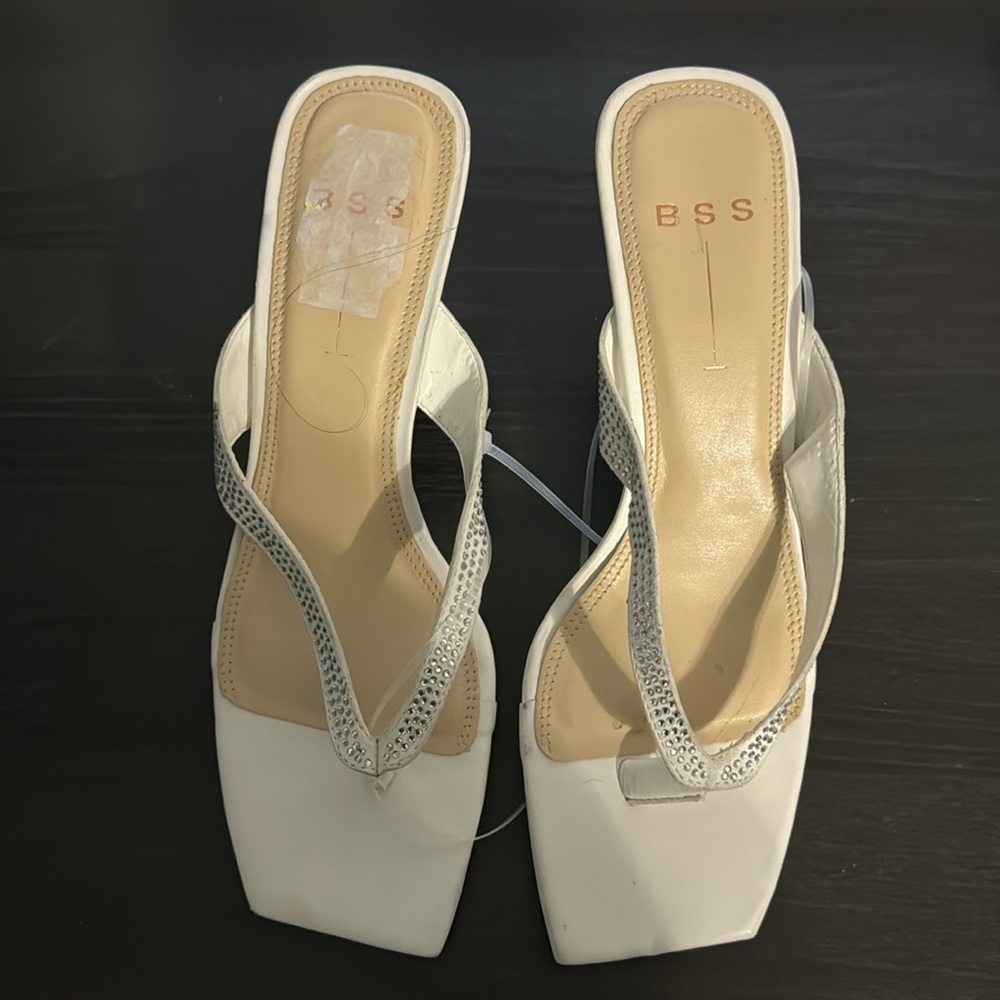BSS women's shoes size 37…. bellos!
New with no tags